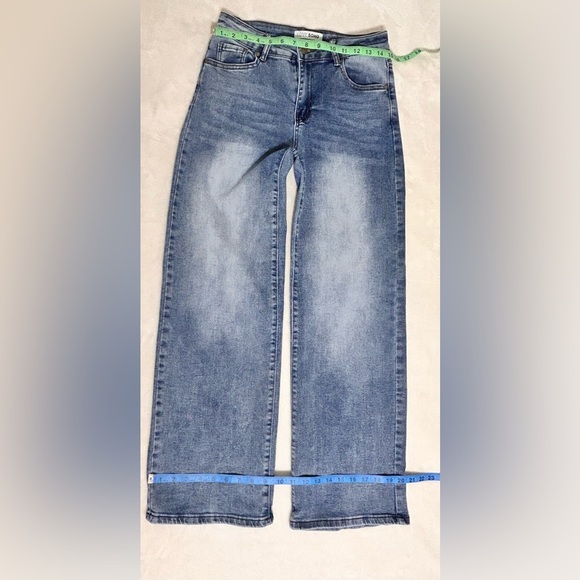 Blue Straight-Leg Jeans with Faded Denim - Picture 7 of 9